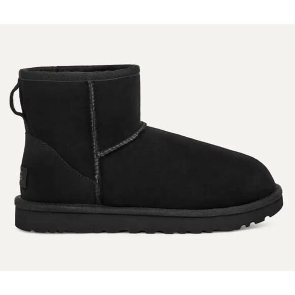 UGG Classic Mini II Boots Black •Women 7•Slip On Lined Ankle Winter 1016222 $170 - Picture 1 of 13